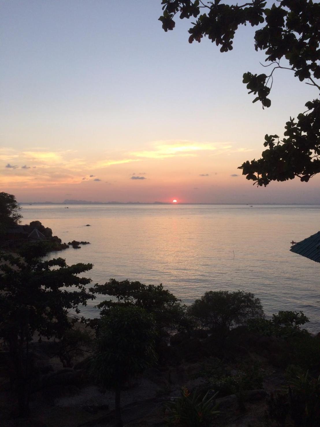 Dragon Hut Resort Haad Yao Bagian luar foto